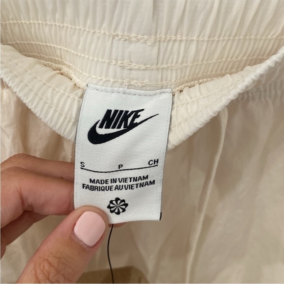 NWT NIKE SKORT skirt tennis golf WHITE and light peach sz small - Picture 5 of 6